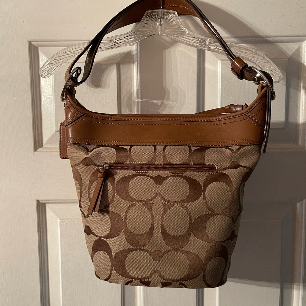 Vintage Coach Brown Signature Shoulder Bag.  Brown Leather Trim. 💯 authentic.